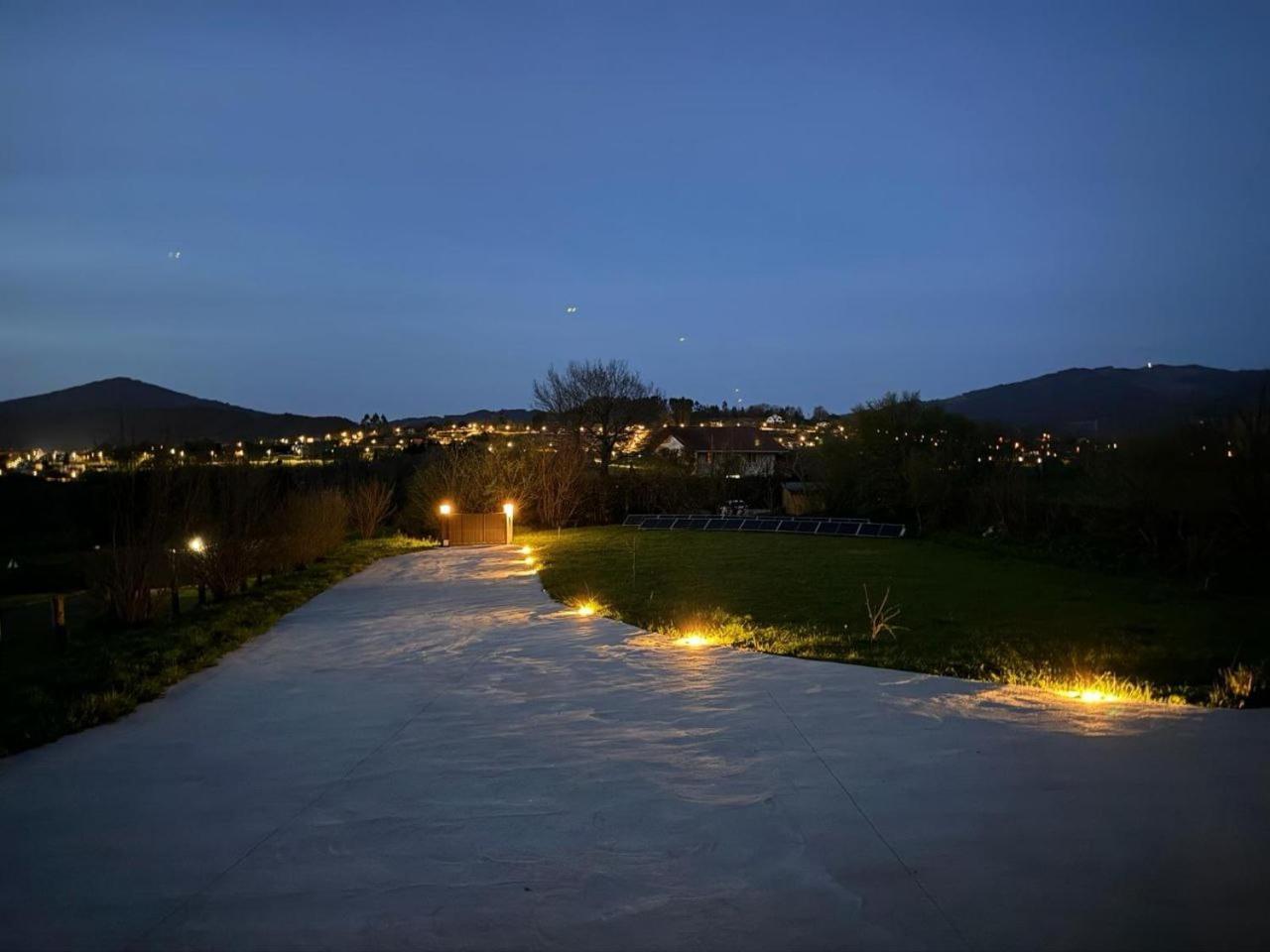 Vila Mini Casa Con Jardin Mungia Exteriér fotografie
