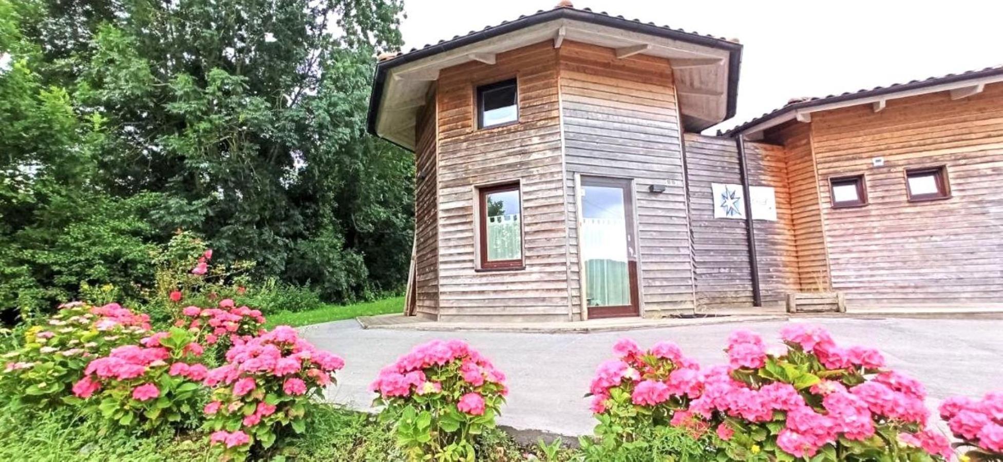Vila Mini Casa Con Jardin Mungia Exteriér fotografie