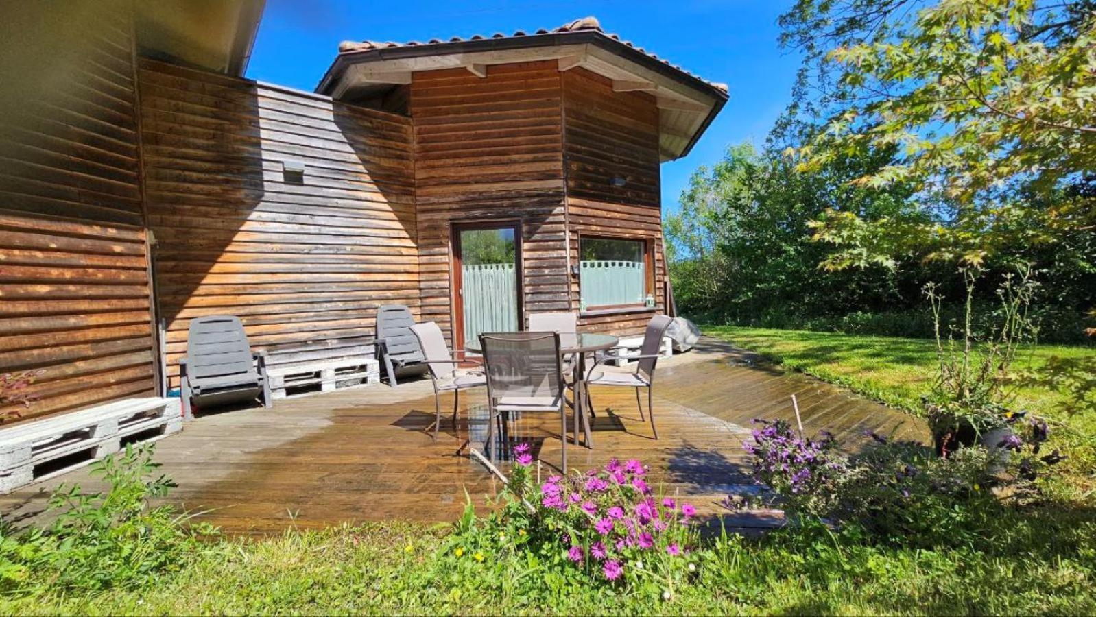 Vila Mini Casa Con Jardin Mungia Exteriér fotografie